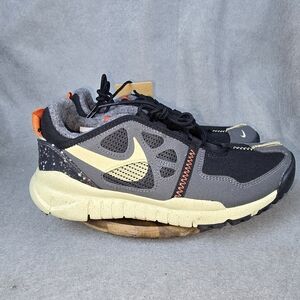 Nike FREE TREEA Vista Womens Size 9.5 Mens Size 8